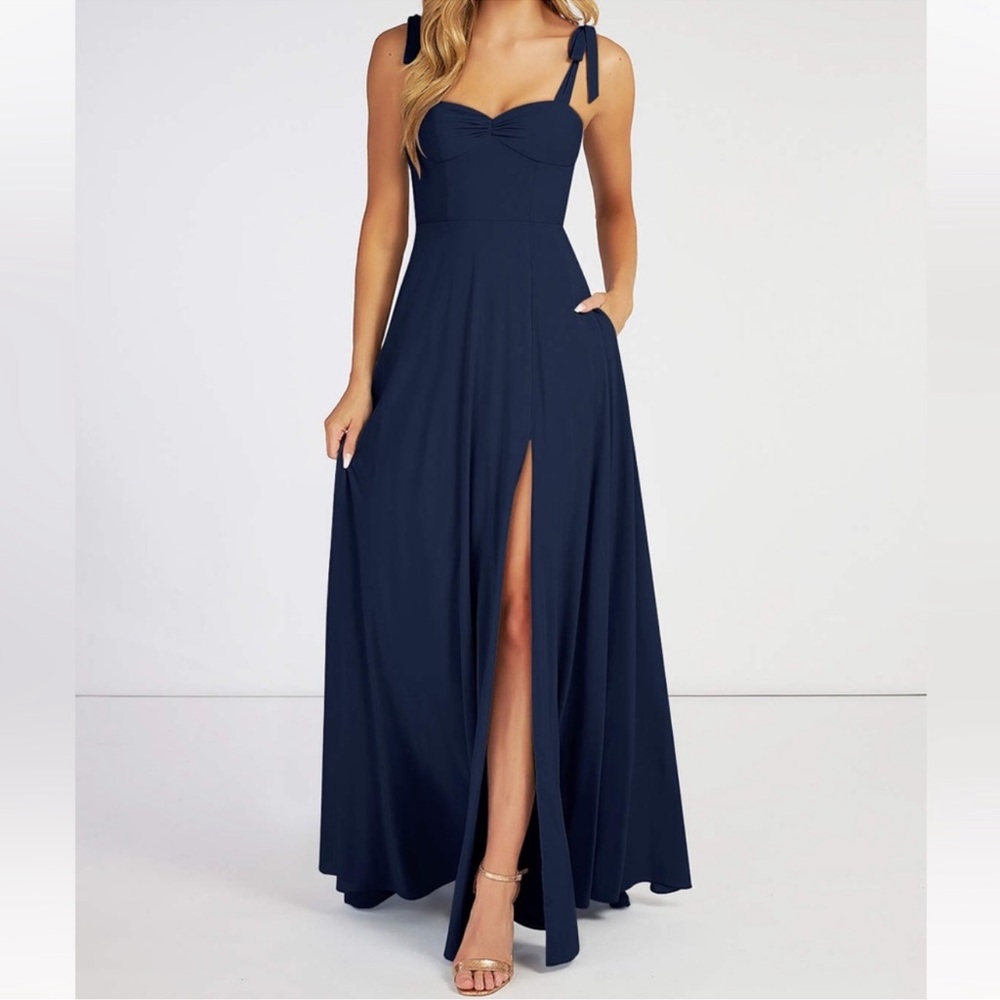 Navy Flowy Sweetheart Neckline Stretch Chiffon Dress
